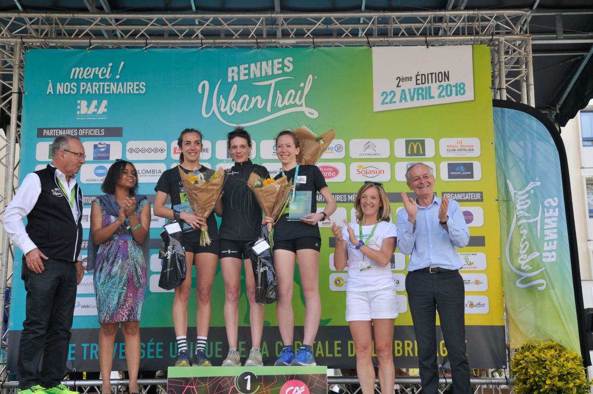 podium féminin du 14 km